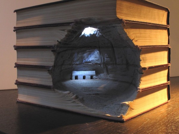 sculpture livre grotte